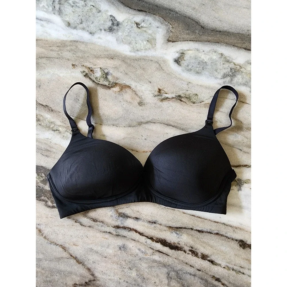 GapBody Maternity Nursing Bra Black‎ Wireless Padded Size M Hook Eye Closure